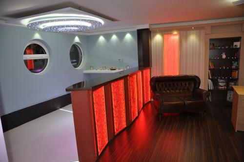 Venus Home & Club Deco