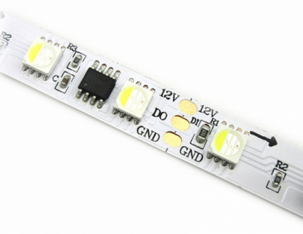 MasterLED 60 LED/méteres 12 V-os beltéri, 4 chip in 1, RGB+ meleg fehér 5050 LED szalag