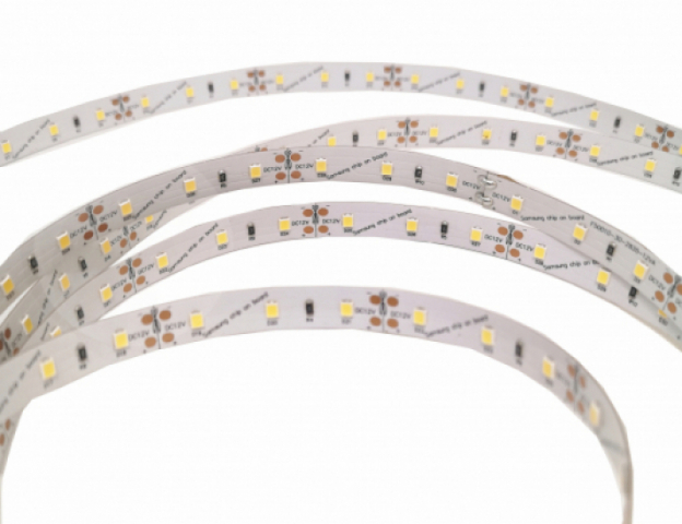 LEDmaster Prémium 60 LED/méteres 12 V-os beltéri hideg fehér LED szalag