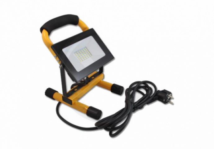 MasterLED Mika 30 W-os hidegfehér LED reflektor 