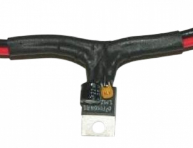 12 V-os low drop stabilizátor