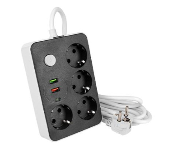 MasterLED Remo fekete/fehér színű 4-as hosszabító, 2m-es kábellel 2 x USB, 1 x USB-C