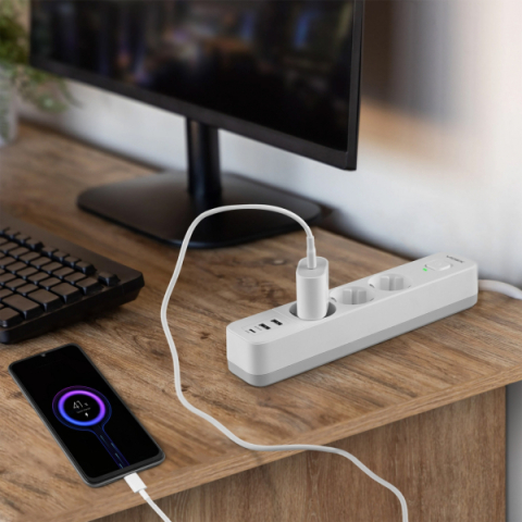 Videx Oncord fehér színű 3-as hosszabbító kapcsolóval, 3m-es kábellel, 2 x USB + 1 x USB-C