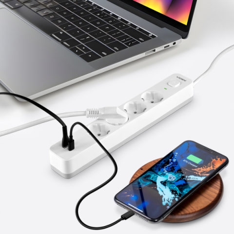 Videx Oncord fehér színű 4-es hosszabbító kapcsolóval, 3m-es kábellel, 1 x USB + 1 x USB-C