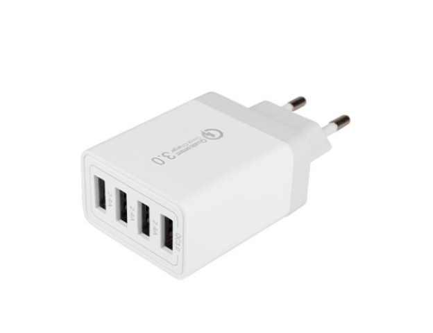 MasterLED gyorstöltő 20 W-os 4 x USB-C fehér adapter 